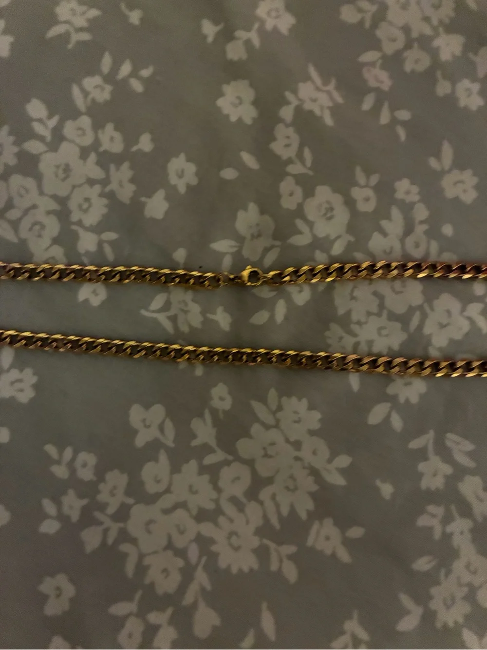 Men's Gold plated chain cubin lobster clasp size 22 in